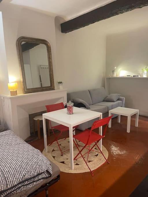Ferienwohnung Aix En Provence - Jolie Studio Aix-en-Provence Exterior foto